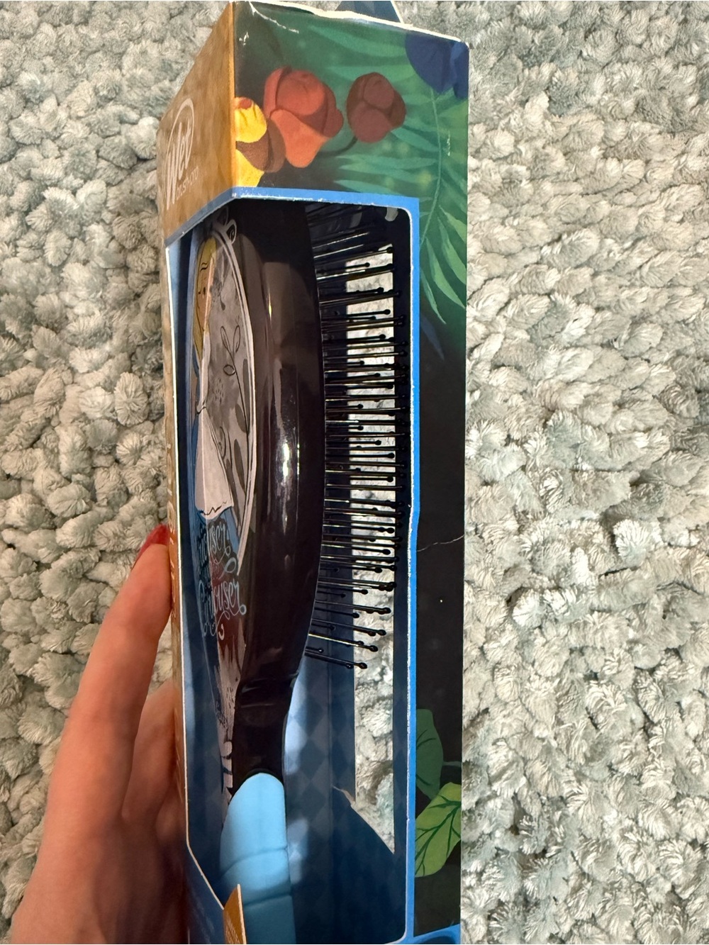 Alice in Wonderland Wet Brush - Picture 3 of 5